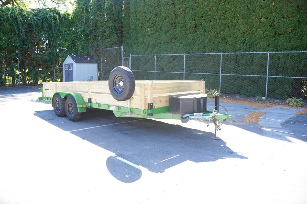 2020 Midsota U83X18 18' utility trailer, side view showing the spare tire